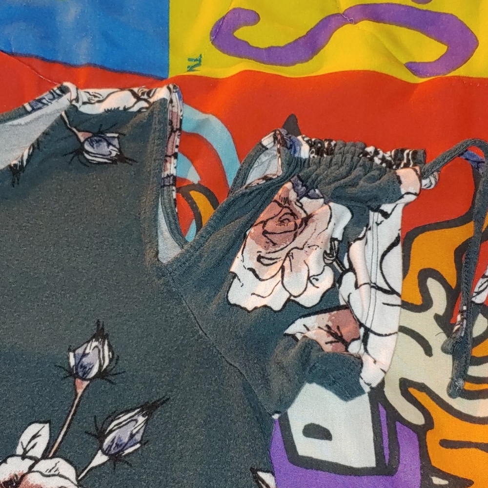 Ladies open shoulder shirt - Picture 4 of 6